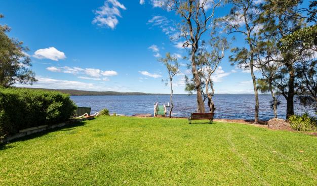 Waterfront Holiday House, Absolute Waterfront , dual occupancy potential, big block, sub-division block, Scott Morton, huski beachfront, huskisson beachfront, beach shack, beach house, beach cottage, Huskisson Real Estate, Jervis Bay Real Estate, Real Estate Agents Jervis Bay,One Agency Jervis Bay, Oz Realty Huskisson, Absolute Waterfront, waterfront holiday house, Jervis Bay holiday, Huskisson Apartments, Vincentia, South Coast NSW,  huskisson, Jervis Bay Holiday, Elizabeth Drive, Hyams Beach,