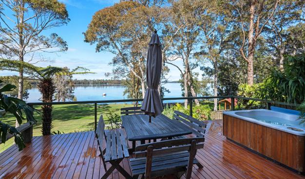 Sanctuary Point Holiday House, Waterfront retirement, dual occupancy potential, big block, sub-division block, Scott Morton, huski beachfront, huskisson beachfront, beach shack, beach house, beach cottage, Huskisson Real Estate, Jervis Bay Real Estate, Real Estate Agents Jervis Bay,One Agency Jervis Bay, Oz Realty Huskisson, Absolute Waterfront, waterfront holiday house, Jervis Bay holiday, Huskisson Apartments, Vincentia, South Coast NSW,  huskisson, Jervis Bay Holiday, Elizabeth Drive, Hyams Beach,